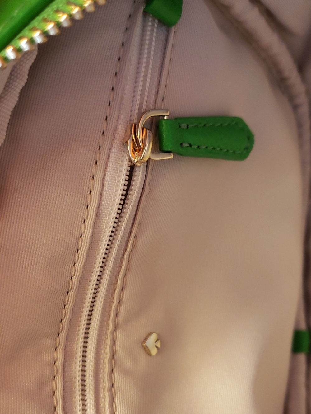 🔥🔥🔥kate spade Green Pebbled Leather Crossbody Bag with Gold Hardware - Picture 8 of 9